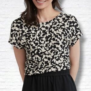 RW&CO. Black Extended-Sleeve T-Shirt with Deep V Neckline at Back Size M NWT